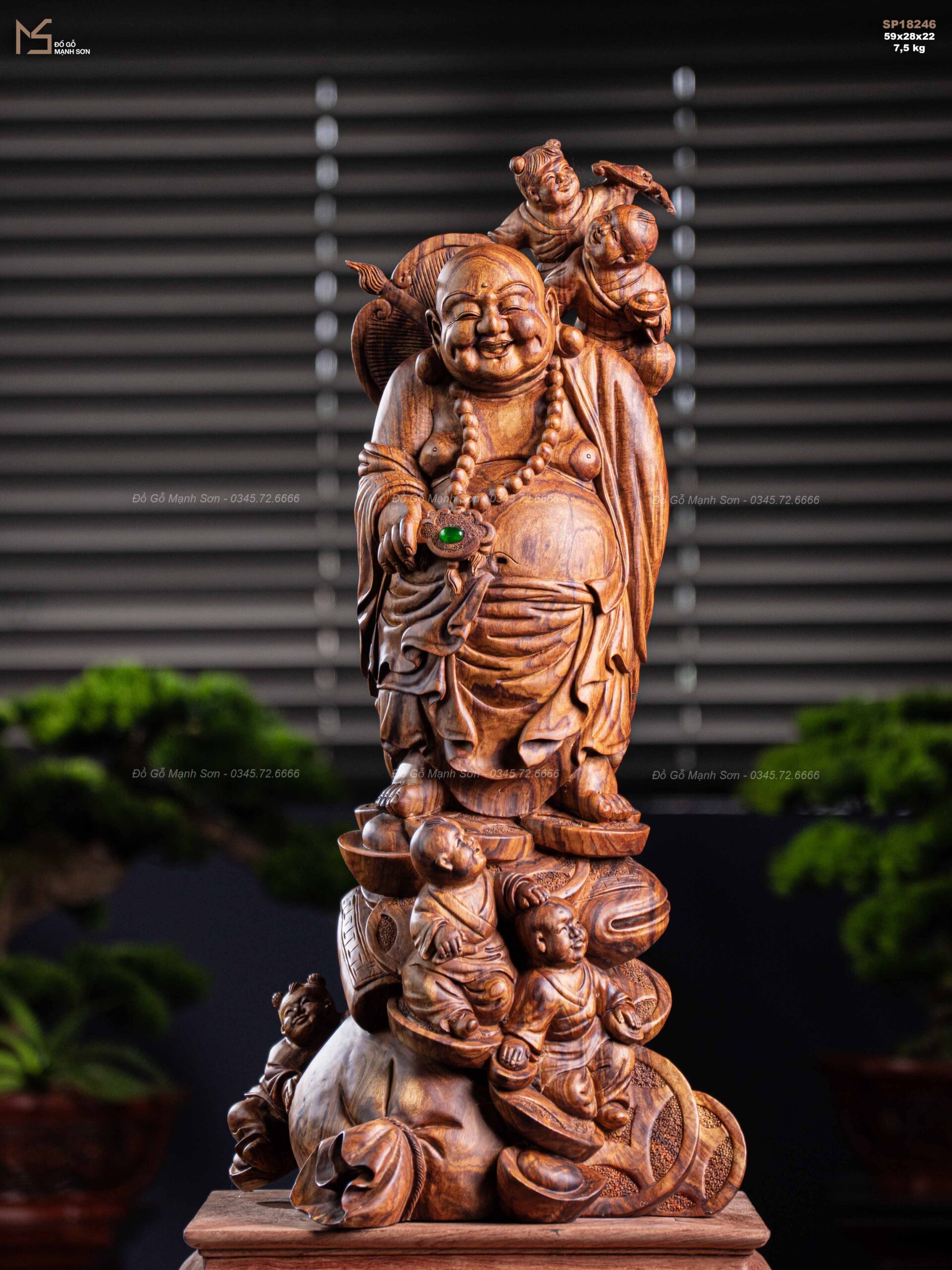 TƯỢNG GỖ DI LẶC NHỊ PHÚC DÁNG ĐỨNG - GỖ SƯA