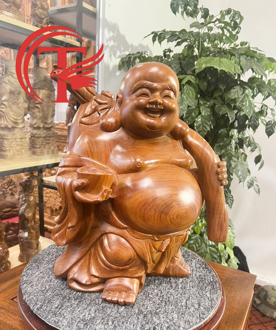 Alternative view of Tượng Gỗ Ngài Di Lặc Vác Cành Đào – Gỗ Hương Đá Tự Nhiên, Mang Lộc – Hóa Giải Phiền Não